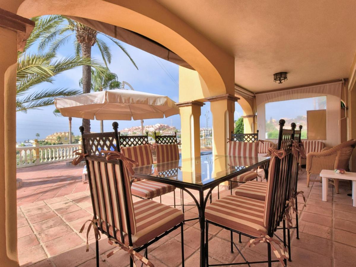 Villa Belvilla By Oyo Casa Esmeralda *